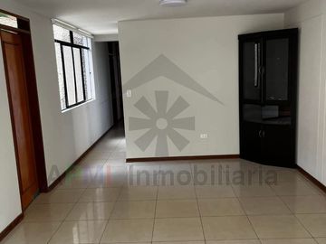 VENTA DE DEPARTAMENTO FRENTE A PARQUE EN SANTA VICTORIA DE CHICLAYO