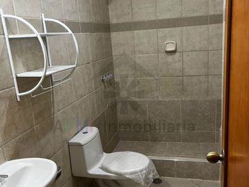 VENTA DE DEPARTAMENTO FRENTE A PARQUE EN SANTA VICTORIA DE CHICLAYO