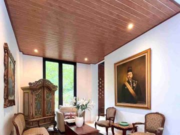 Dijual Rumah Luas di Veteran Jakarta Selatan