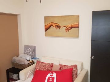 Departamento En Castillo Breton Segundo Piso Consta De 3 Recamaras Y 2.5 Baños