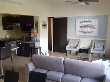 Departamento En Castillo Breton Segundo Piso Consta De 3 Recamaras Y 2.5 Baños