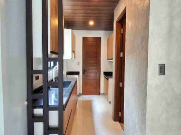 Modern & Elegant 3-Storey Duplex / Townhouse Units FOR SALE