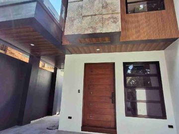 Modern & Elegant 3-Storey Duplex / Townhouse Units FOR SALE