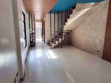 Modern & Elegant 3-Storey Duplex / Townhouse Units FOR SALE