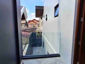 Modern & Elegant 3-Storey Duplex / Townhouse Units FOR SALE