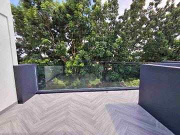 Modern & Elegant 3-Storey Duplex / Townhouse Units FOR SALE