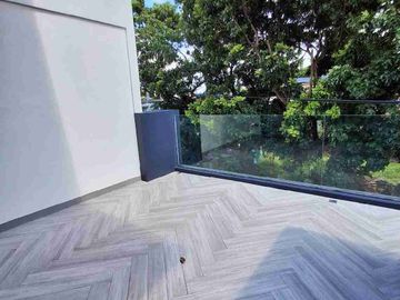 Modern & Elegant 3-Storey Duplex / Townhouse Units FOR SALE