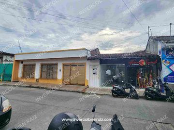 SE VENDE ESPECTACULAR CASA COMERCIAL EN EL BARRIO SALESIANOS