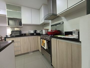 Fabuloso Flat En Primer Piso Chacarilla Surco JR TAMPUMACHAY