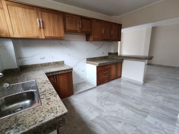 Venta departamento 3 dormitorios Garzota 2 cerca al sector de hoteles y aeropuerto