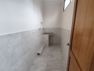 Venta departamento 3 dormitorios Garzota 2 cerca al sector de hoteles y aeropuerto