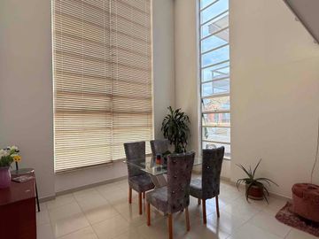Se vende casa en Armenia vía La Tebaida