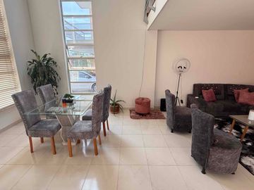 Se vende casa en Armenia vía La Tebaida