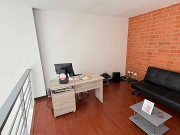 Se vende casa en Armenia vía La Tebaida