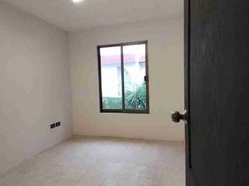 VENTA UN SOLO PISO FRACC. PRIVADO
