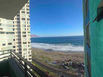 VENTA DEPARTAMENTO FRENTE A PLAYA BRAVA EN IQUIQUE.