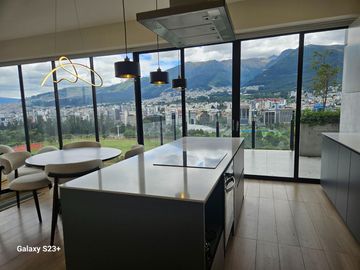 DEPARTAMENTO EXPECTACULAR, QUITO/ECUADOR ,EDF. QORNER (Centro de la ciudad , seguridad 24/7,cerca parques,colegios, centros comerciales......)