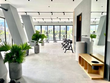 DEPARTAMENTO EXPECTACULAR, QUITO/ECUADOR ,EDF. QORNER (Centro de la ciudad , seguridad 24/7,cerca parques,colegios, centros comerciales......)