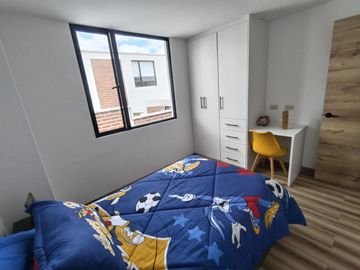 🏡 CASA A ESTRENAR EN PUEMBO – CONJUNTO TRIANA