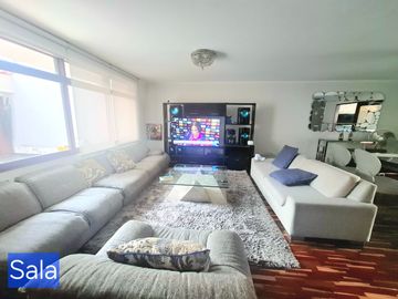 VENDO CASA / 06 DORMITORIOS / LA MOLINA/ TERRAZA Y JARDÍN