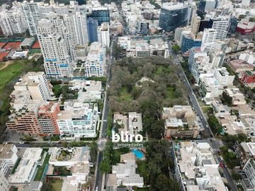 IMPRESIONANTE MANSIÓN DE LUJO EN ZONA PREMIUM SAN ISIDRO A 2 CUADRAS DE DASSO