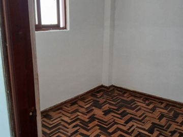 VENTA DE CASA EN EXCLUSIVA URBANIZACIÓN MARCAVILCA EN CHORRILLOS