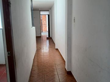 VENTA DE CASA EN EXCLUSIVA URBANIZACIÓN MARCAVILCA EN CHORRILLOS