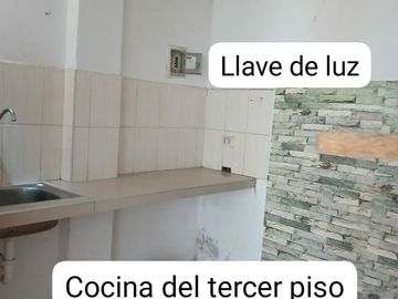 VENTA DE CASA EN EXCLUSIVA URBANIZACIÓN MARCAVILCA EN CHORRILLOS