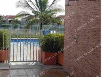 se vende casa de un solo nivel . hacienda el castillo- Jamundí