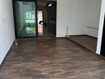 CASA EN 1RO DE MAYO NORTE