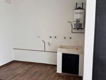 CASA EN 1RO DE MAYO NORTE