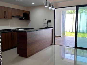 CASA EN 1RO DE MAYO NORTE