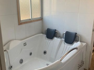 Parcela 5000 m2 con Casa de 221 m2 + Cabaña de 126 m2, entrada Fundo La Estrella, Llay Llay