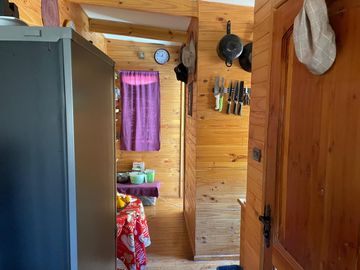 Cabaña Refugio para vivir tranquilo, ideal para ermitaños, parcela en cerro, precio oferta