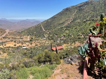 Cabaña Refugio para vivir tranquilo, ideal para ermitaños, parcela en cerro, precio oferta