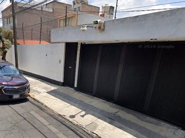 “Oportunidad Única: Casa en Lindavista — Espacios para Toda la Familia”