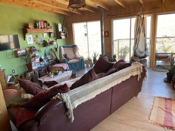 Parcela de 1,4 Ha con linda y cómoda casa a 50 minutos de Santiago, Viña del Mar y Los Andes