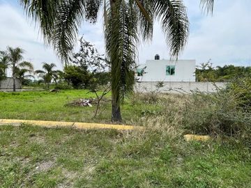 VENTA DE TERRENO BARDADO DE 420 M2 EN SAN CARLOS, YAUTEPEC.