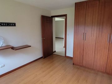 Precioso Departamento en Venta en el Condominio Portón II de Mutualista Azuay. 📍 Sector Ochoa León.