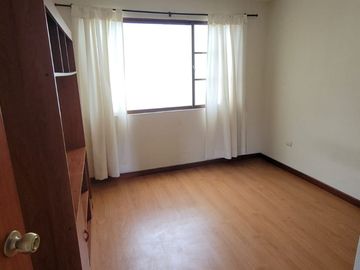 Precioso Departamento en Venta en el Condominio Portón II de Mutualista Azuay. 📍 Sector Ochoa León.