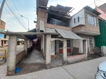 Se Vende Casa Como Terreno En Avenida Pastor Sevilla
