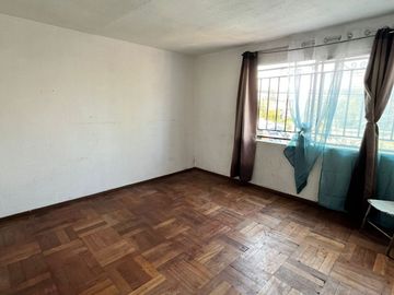 Casa En Venta En Clotario Blest, Cerca De Av Departamental