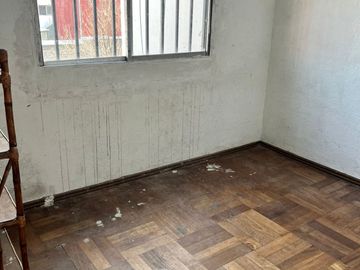 Casa En Venta En Clotario Blest, Cerca De Av Departamental