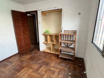 Casa En Venta En Clotario Blest, Cerca De Av Departamental