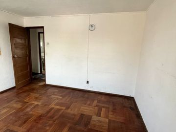 Casa En Venta En Clotario Blest, Cerca De Av Departamental