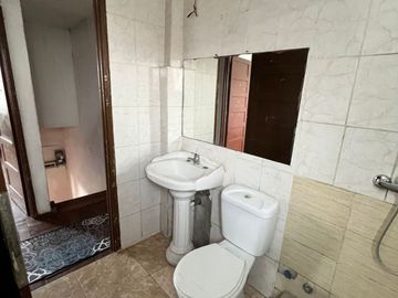Casa En Venta En Clotario Blest, Cerca De Av Departamental
