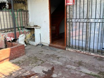Casa En Venta En Clotario Blest, Cerca De Av Departamental