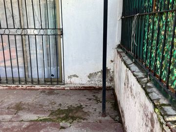 Casa En Venta En Clotario Blest, Cerca De Av Departamental
