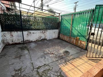 Casa En Venta En Clotario Blest, Cerca De Av Departamental