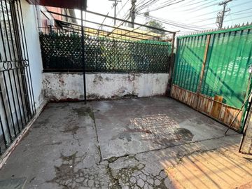 Casa En Venta En Clotario Blest, Cerca De Av Departamental